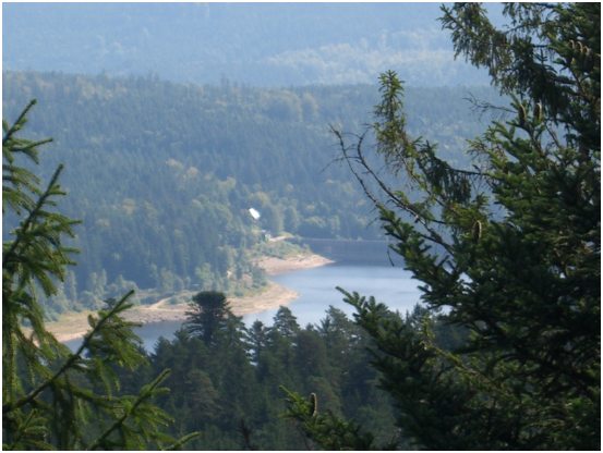 12 Blick auf die Schwarzenbachtalsperre